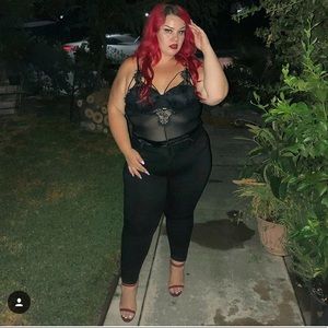 Fashionova “forever yours” booty lifting jeans! 3x